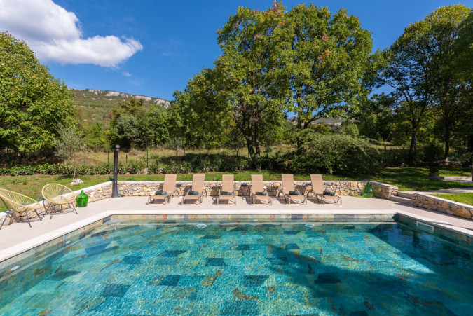 Casa spaziosa con ampio giardino, piscina e vasca idromassaggio, Casa vacanze House Iva con piscina vicino a Učka in Istria Lupoglav